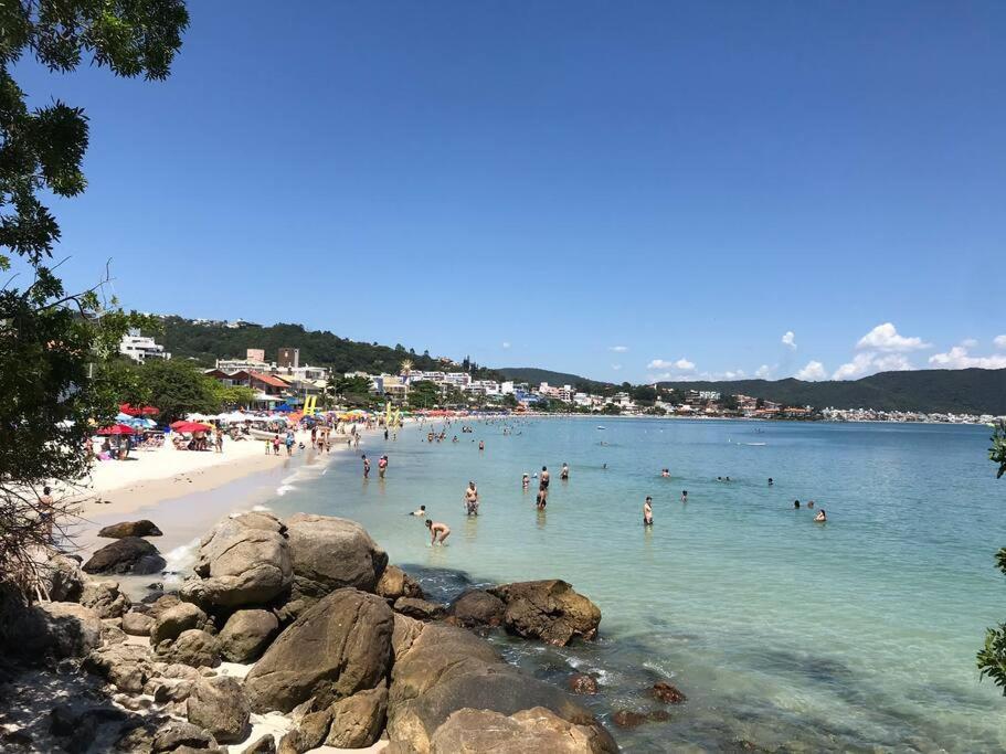 Apto Em Condominio No Centro De Bombinhas, Proximo Da Praia 外观 照片