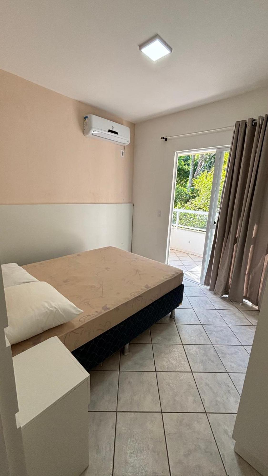 Apto Em Condominio No Centro De Bombinhas, Proximo Da Praia 外观 照片